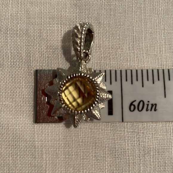 Judith Ripka(new)citrine pendant - Picture 7 of 8